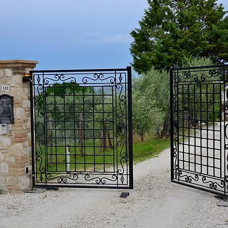 Agriturismo Fogliani منزل ريفي